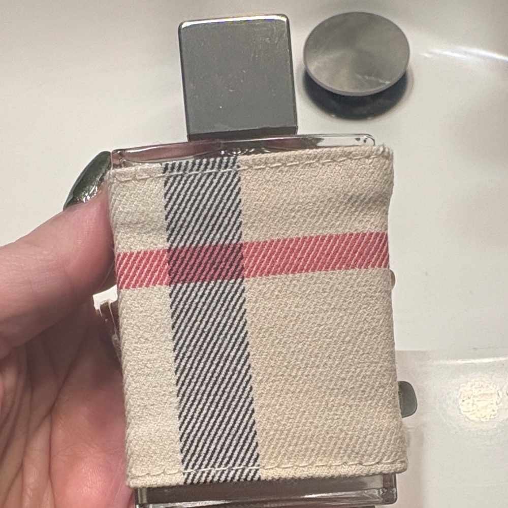 Burberry Cream, Red & Black Check Fragrance Sleeve